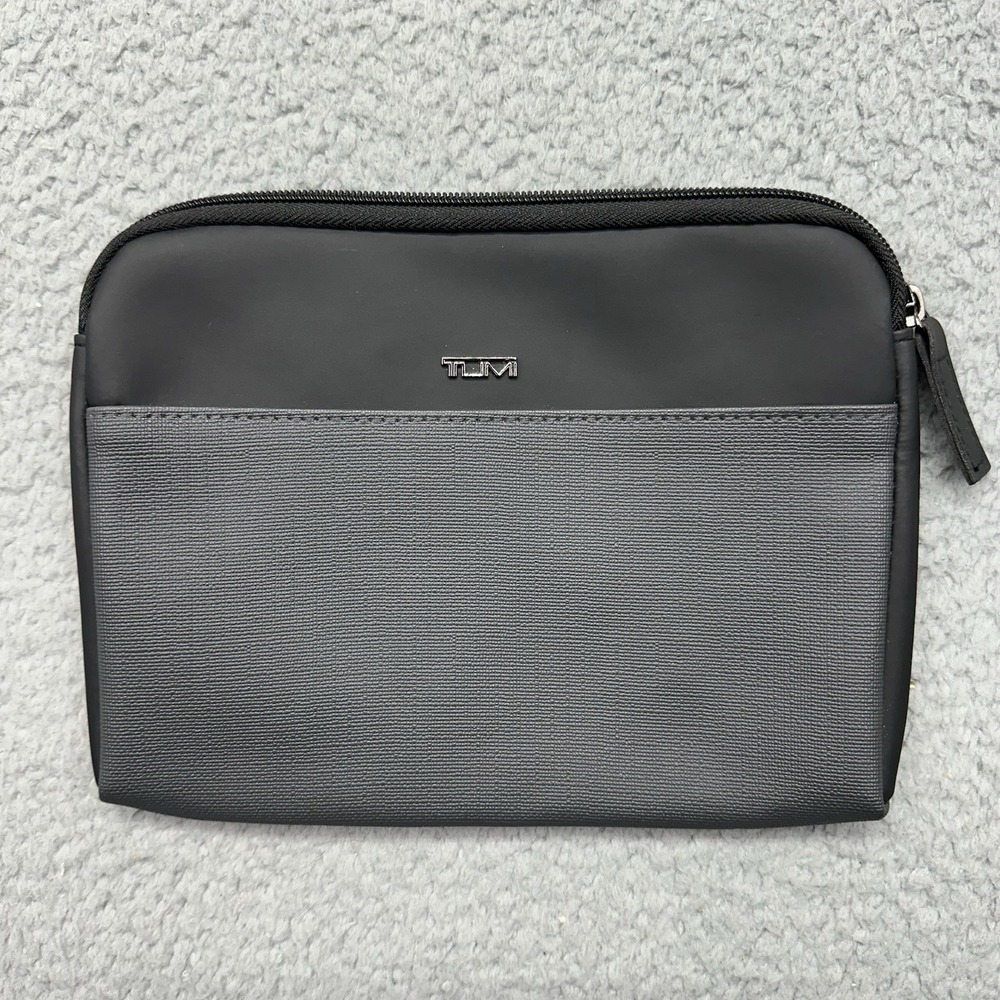 Tumi for Delta Airlines Gray Zip Pouch Travel Case Toiletries Makeup Bag ONLY